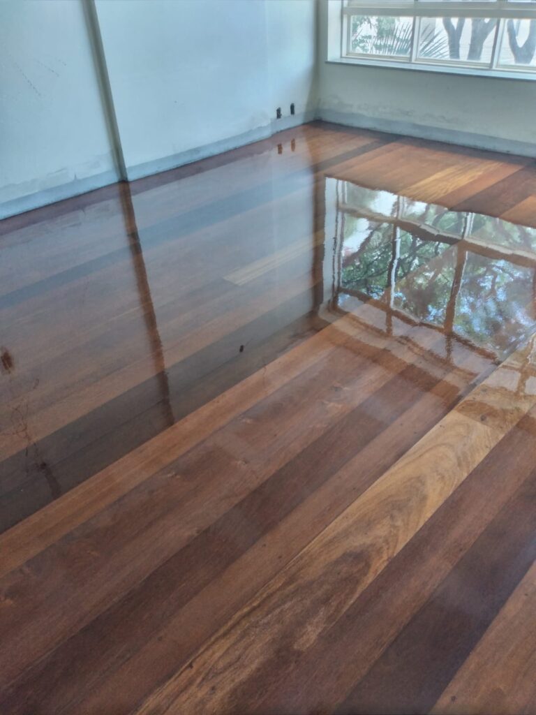 Acabamento alto brilho - 1200x1600 (3)